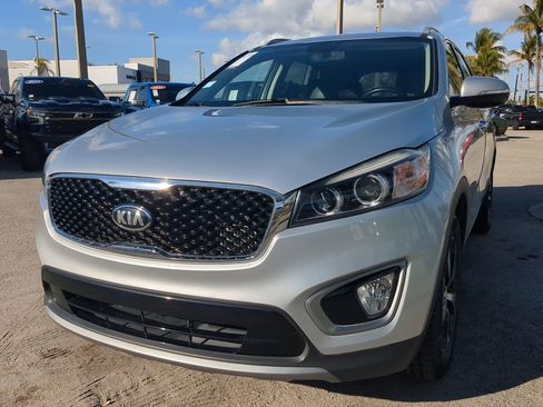 Used 2017 Kia Sorento EX w/ EX Premium Package image 9