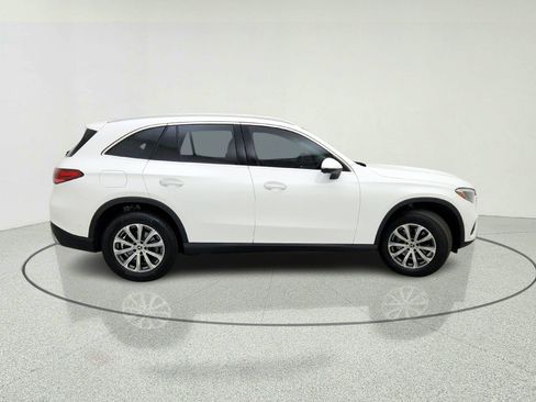 Certified 2024 Mercedes-Benz GLC 300 image 7