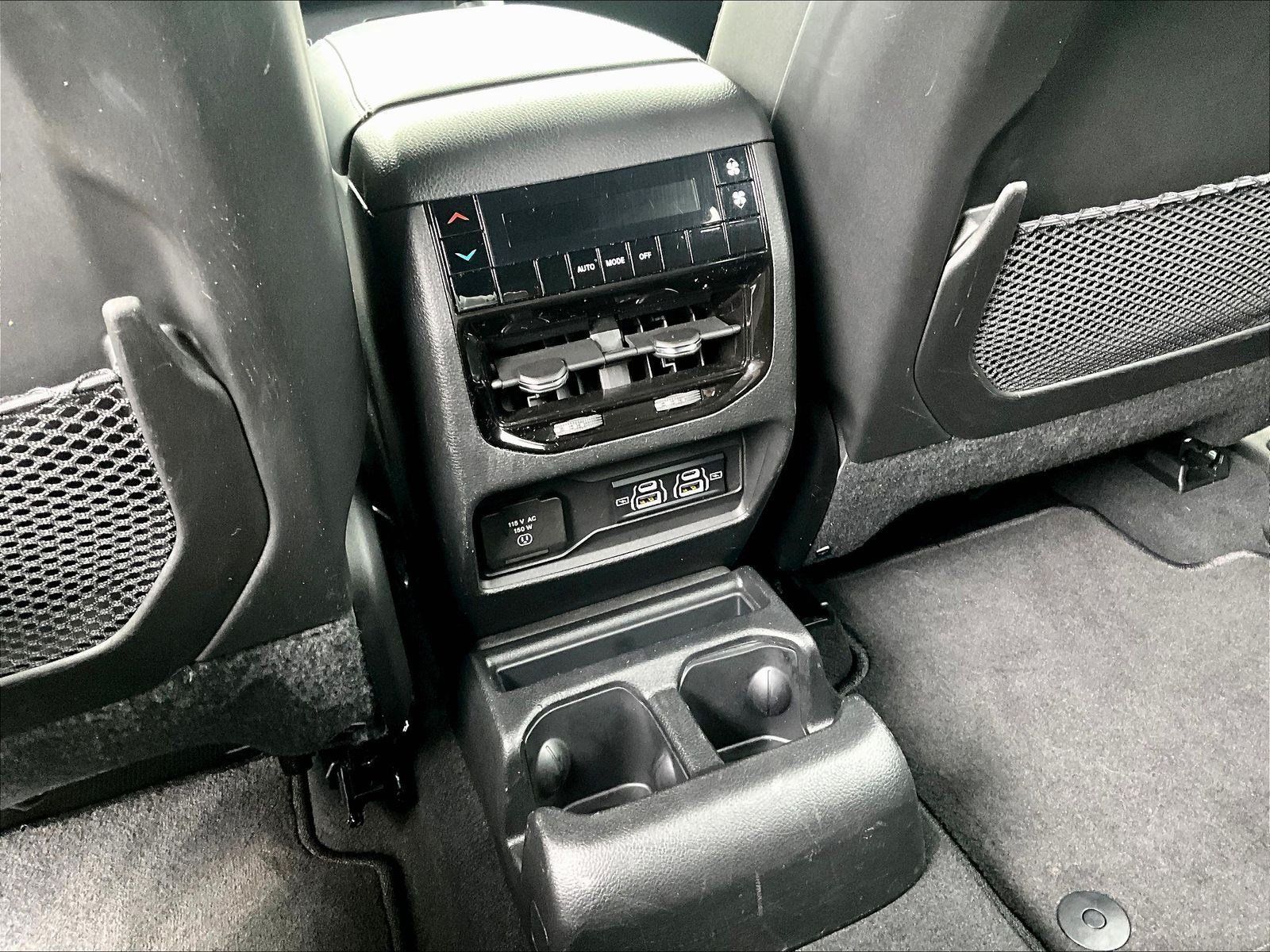 Used 2025 Jeep Grand Cherokee L Laredo w/ Luxury Tech Group I AWD/4WD image 17