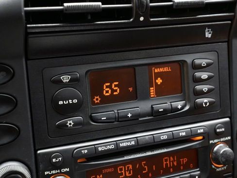 Used 2004 Porsche 911 Carrera 4S image 25