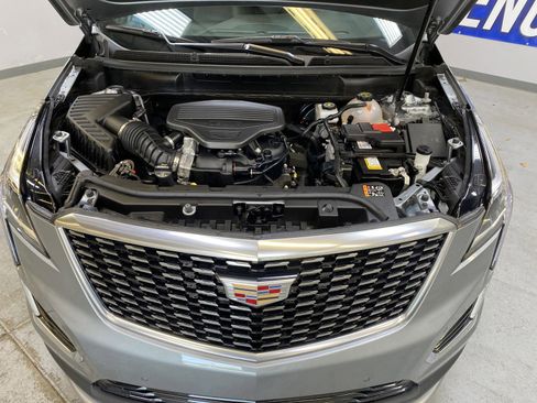 Used 2025 Cadillac XT5 Premium Luxury image 9