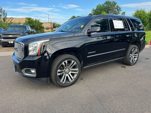 Used 2017 GMC Yukon Denali w/ Open Road Package AWD/4WD image 6