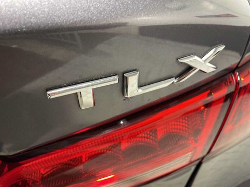 Used 2018 Acura TLX w/ Technology Package FWD image 7