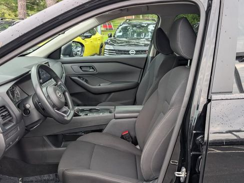 Used 2024 Nissan Rogue S FWD image 14