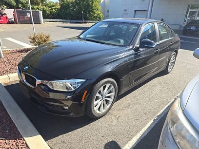 Used 2018 BMW 320i xDrive Sedan w/ Convenience Package