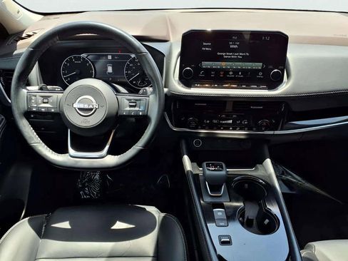Used 2023 Nissan Rogue SL w/ SL Premium Package FWD image 11