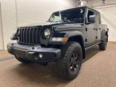 Used 2021 Jeep Gladiator Sport AWD/4WD image 27