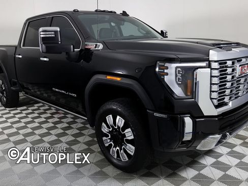 Used 2024 GMC Sierra 2500 Denali w/ Denali Reserve Package AWD/4WD image 3