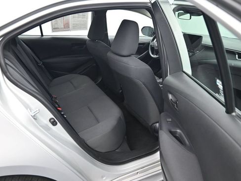 Used 2023 Toyota Corolla LE FWD image 12
