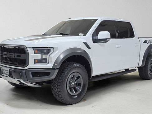 Used 2018 Ford F150 Raptor w/ Equipment Group 802A Luxury AWD/4WD image 7