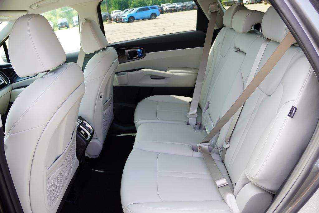 New 2026 Kia Sorento EX AWD/4WD image 11