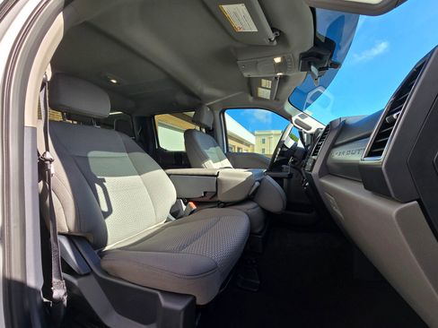 Used 2022 Ford F250 XLT w/ XLT Value Package image 13