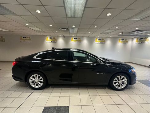 Used 2019 Chevrolet Malibu LT FWD image 3