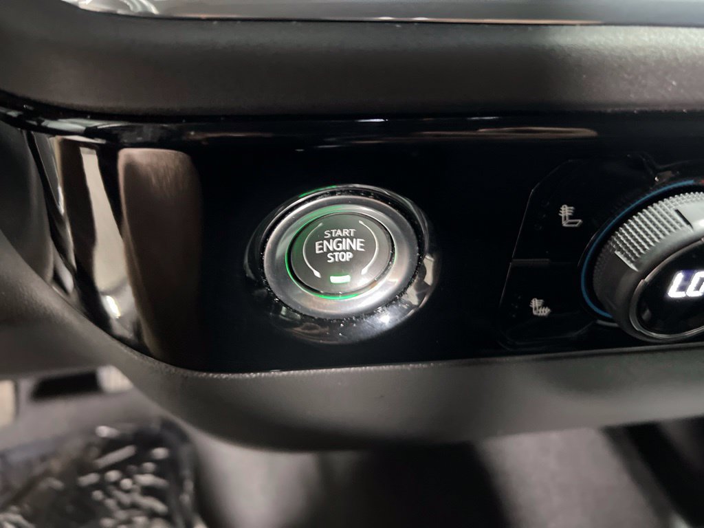 Used 2024 Chevrolet Silverado 1500 LT AWD/4WD image 29
