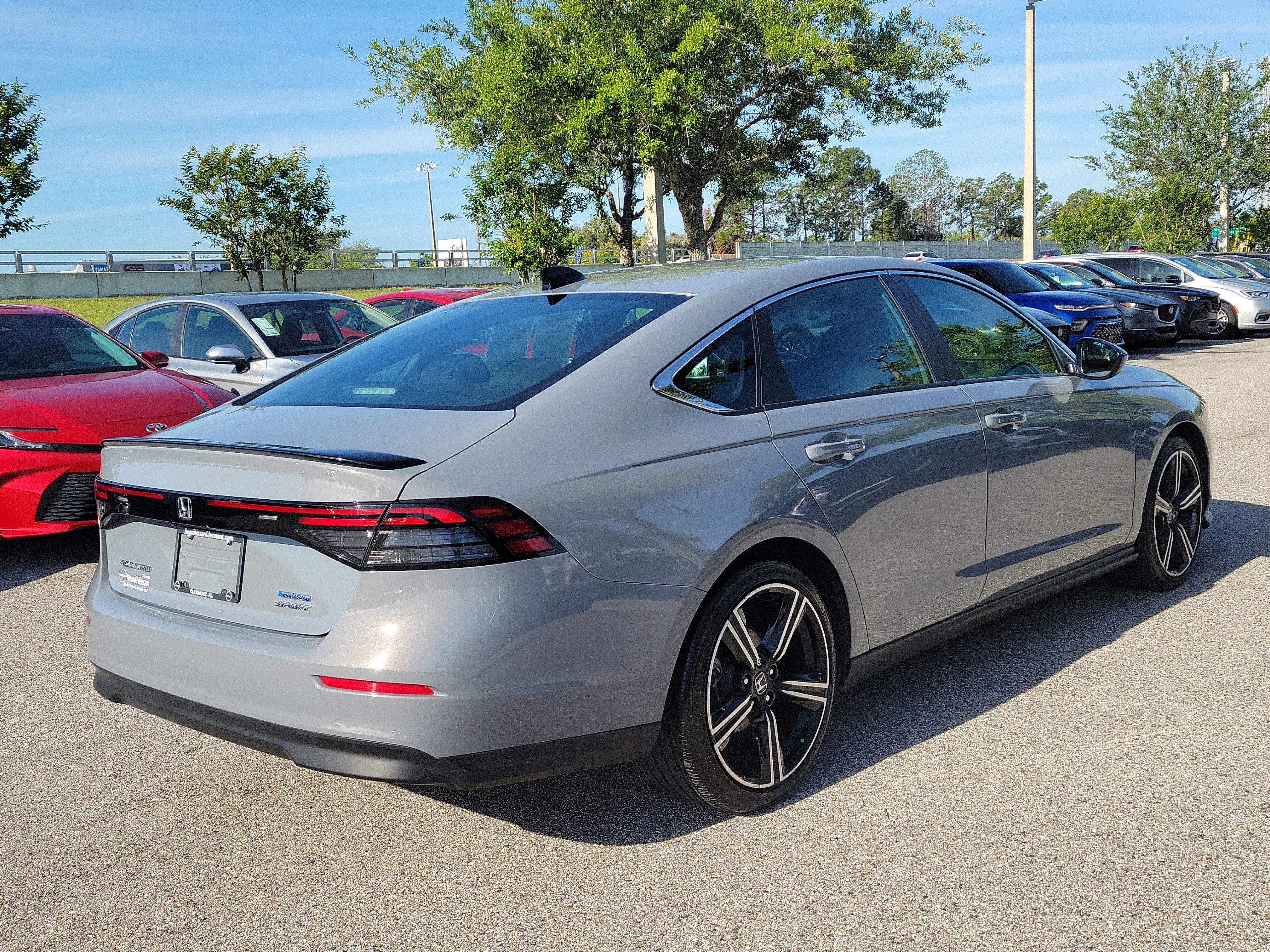 Used 2025 Honda Accord Sport image 6