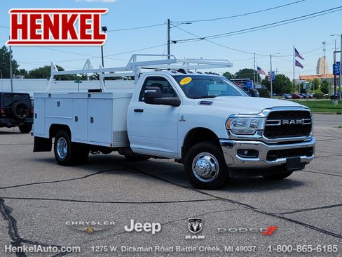 Used 2023 RAM 3500 Tradesman AWD/4WD image 1