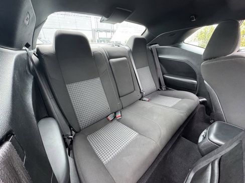 Used 2022 Dodge Challenger GT image 10