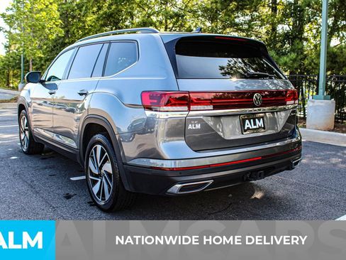 Used 2024 Volkswagen Atlas SE AWD/4WD image 4