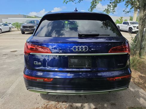 Certified 2021 Audi Q5 Premium w/ Premium Plus Package AWD/4WD image 5