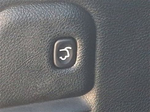 Used 2020 Jeep Grand Cherokee Overland image 33