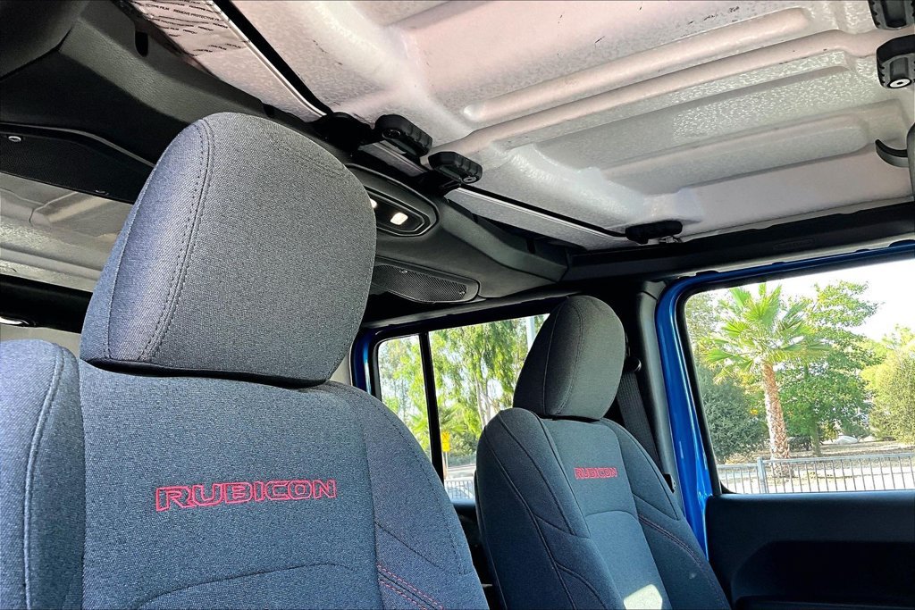 Certified 2025 Jeep Wrangler Unlimited Rubicon w/ Convenience Group AWD/4WD image 14