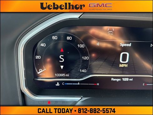 Used 2024 GMC Sierra 1500 AT4 w/ Technology Package image 29