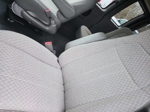 Used 2017 Chevrolet Express 2500 LS image 12