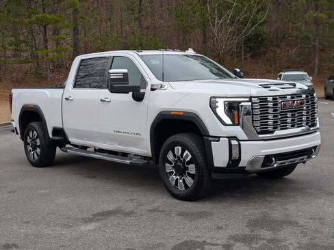 Used 2024 GMC Sierra 2500 Denali w/ Denali Reserve Package image 11