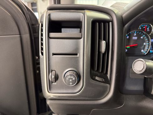 Used 2018 Chevrolet Silverado 1500 LT w/ Texas Edition RWD image 19
