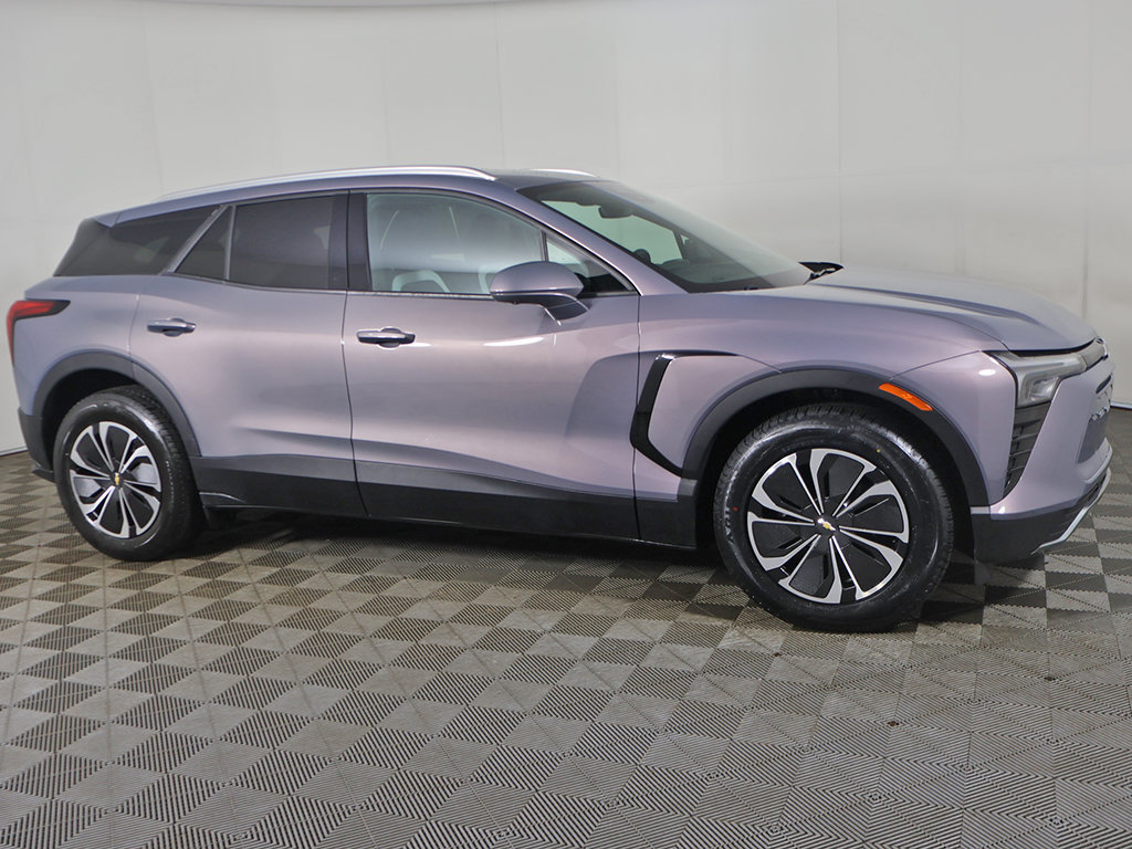 Used 2024 Chevrolet Blazer EV LT AWD/4WD image 19