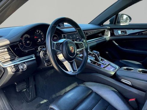 Used 2018 Porsche Panamera 4 AWD/4WD image 18