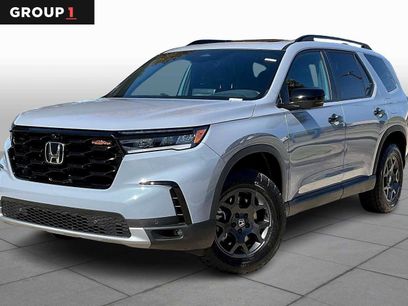 New 2025 Honda Pilot TrailSport