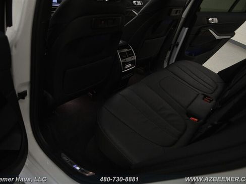 Used 2019 BMW X5 xDrive40i w/ M Sport Package AWD/4WD image 29