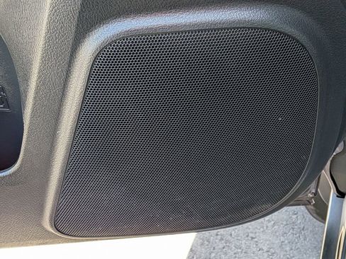 Used 2022 Toyota 4Runner SR5 Premium w/ Moonroof Package RWD image 12