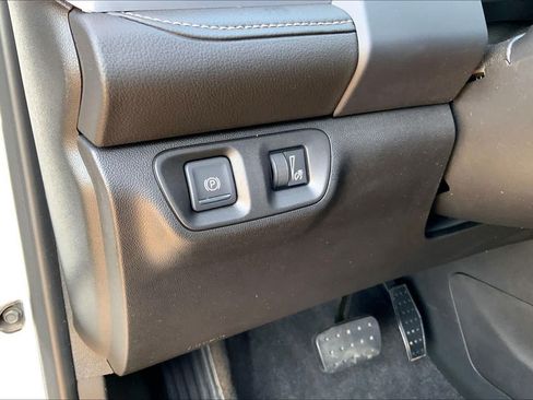 Used 2020 GMC Acadia SLT w/ Premium Package FWD image 36