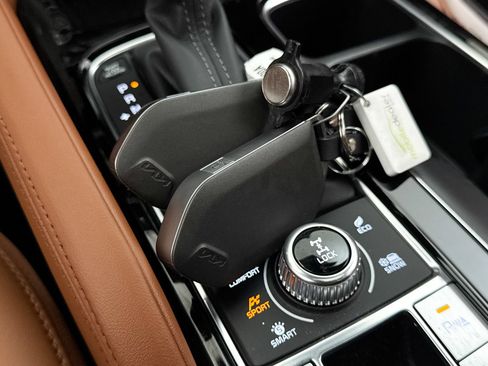 Certified 2025 Kia Telluride SX Prestige X-Pro AWD/4WD image 41