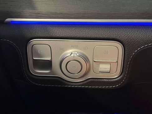 Used 2024 Mercedes-Benz GLE 450 4MATIC image 21