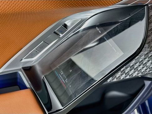 Certified 2023 BMW i7 xDrive60 w/ Executive Package 2 AWD/4WD image 27