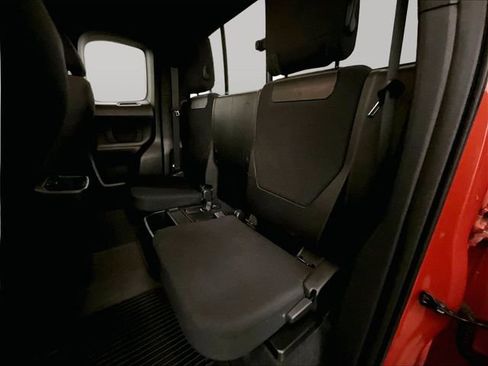 Used 2017 Toyota Tacoma TRD Sport w/ Tow Package (A/T) AWD/4WD image 25