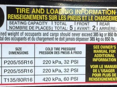 Used 2010 Toyota Matrix image 29