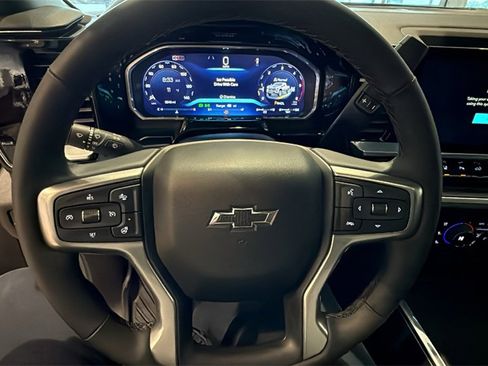 Used 2026 Chevrolet Silverado 2500 LTZ w/ LTZ Plus Package image 31