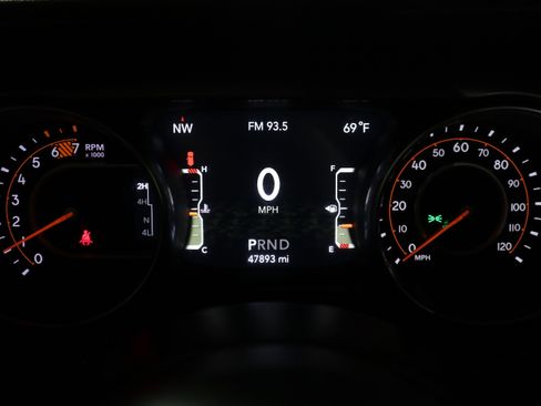 Used 2021 Jeep Wrangler Unlimited Sport image 18