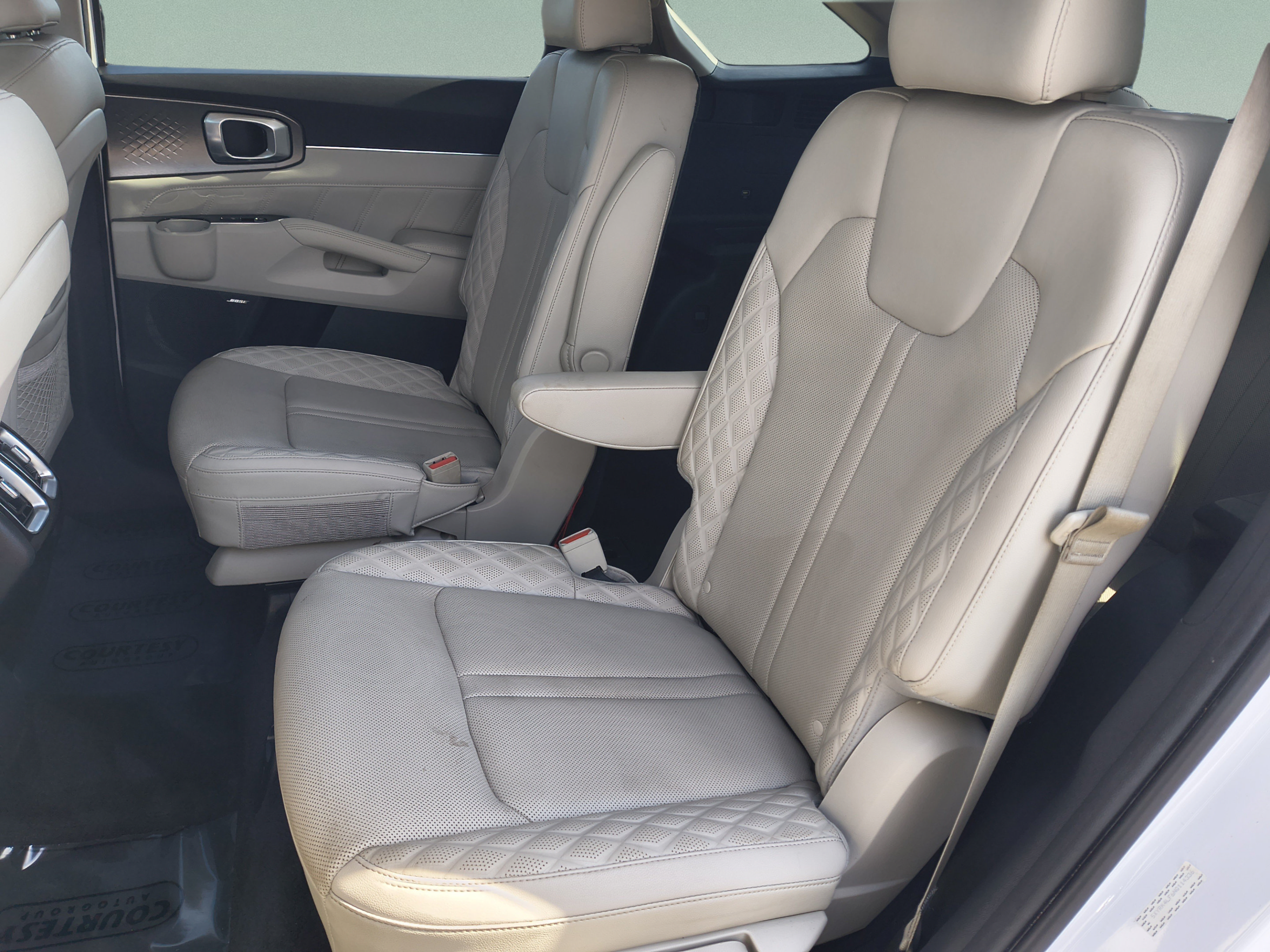 Used 2022 Kia Sorento SX FWD image 17