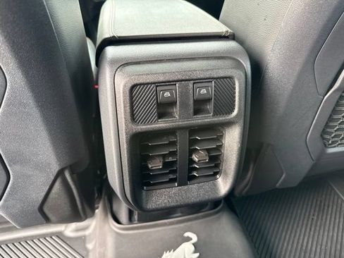 Used 2025 Ford Bronco Badlands AWD/4WD image 14