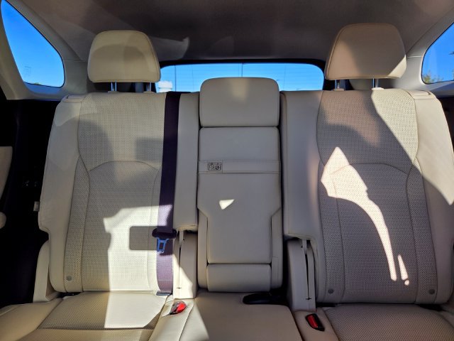 Used 2020 Lexus RX 350L FWD w/ Premium Package image 12