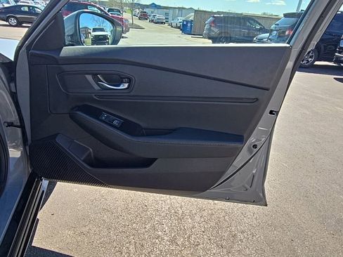 Certified 2025 Honda Accord Touring image 32