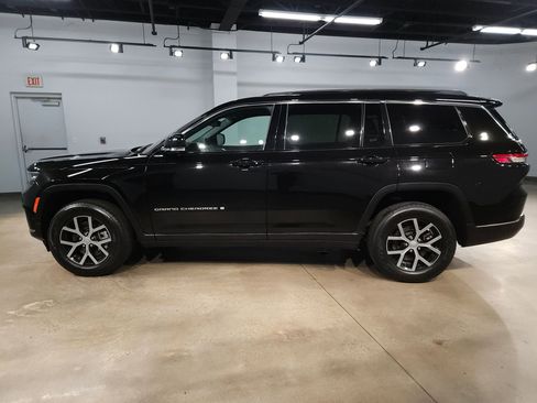 Used 2024 Jeep Grand Cherokee L Limited w/ Luxury Tech Group II AWD/4WD image 4