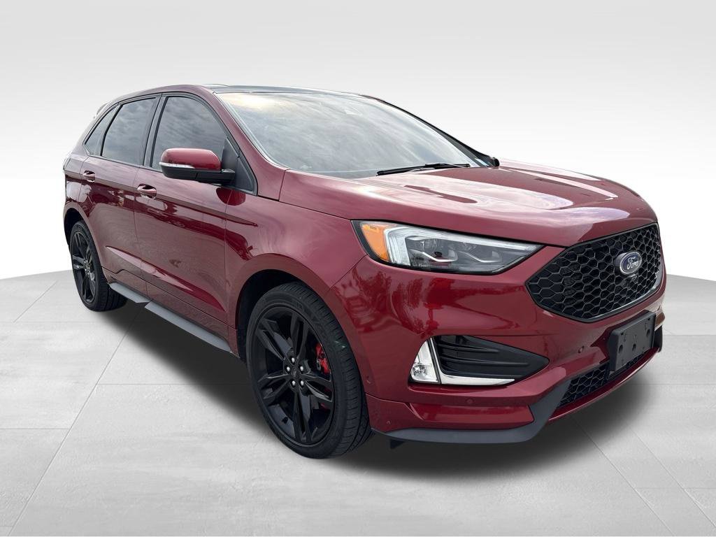 Used 2019 Ford Edge ST w/ Equipment Group 401A AWD/4WD image 3
