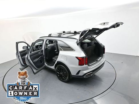 Used 2023 Kia Sorento SX image 40