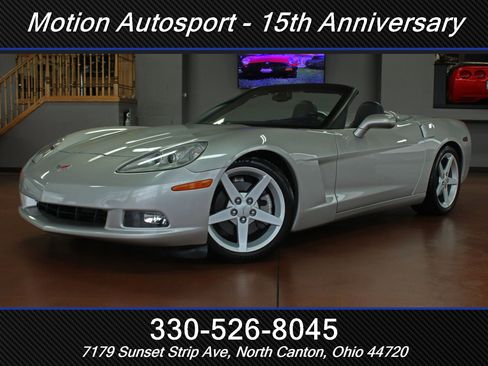 Used 2005 Chevrolet Corvette Convertible w/ Preferred Equipment Group image 1